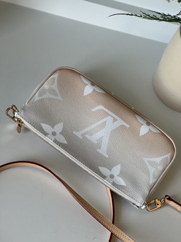 Louis Vuitton Large Pochette From Multi Pochette By The Pool - Image 5