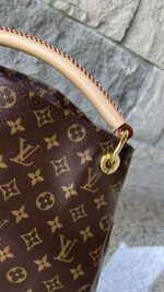Louis Vuitton Artsy MM Monogram - Image 4