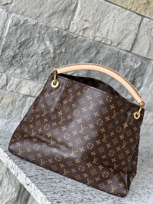 Louis Vuitton Artsy MM Monogram - Image 8