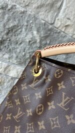 Louis Vuitton Artsy MM Monogram - Image 9