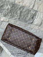 Louis Vuitton Artsy MM Monogram - Image 12