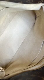 Louis Vuitton Artsy MM Monogram - Image 16