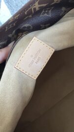 Louis Vuitton Artsy MM Monogram - Image 17