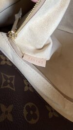 Louis Vuitton Artsy MM Monogram - Image 18