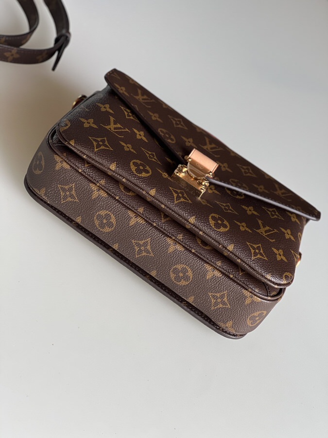 All About The Louis Vuitton Pochette Metis + Authenticity Tips