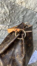 Louis Vuitton Graceful MM Monogram Beige - Image 7