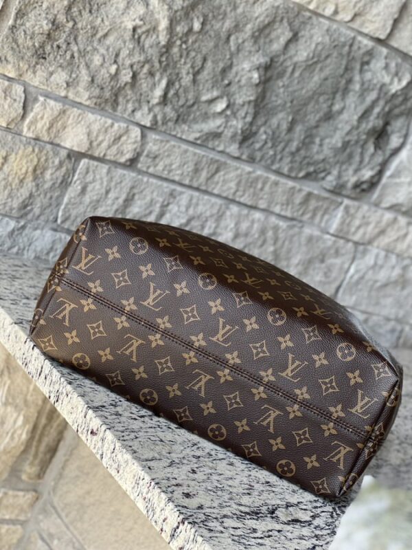 Louis Vuitton Graceful MM Monogram Beige - Image 12