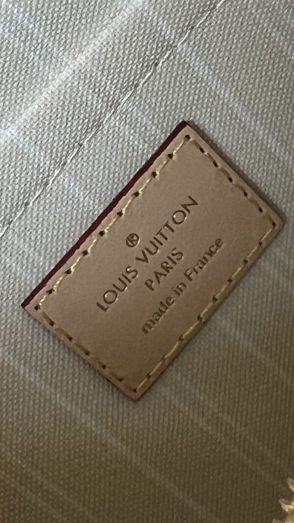 Louis Vuitton Neverfull MM Pouch - Image 7