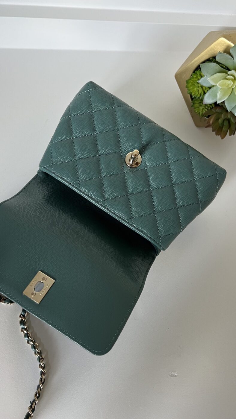 Chanel Caviar Quilted Extra Mini Coco Handle Flap Green - Image 16