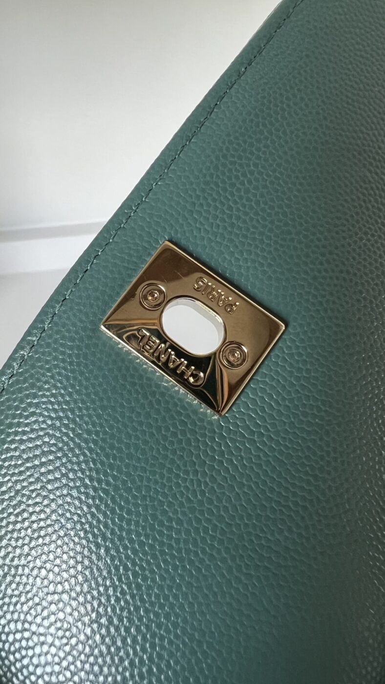 Chanel Caviar Quilted Extra Mini Coco Handle Flap Green - Image 17