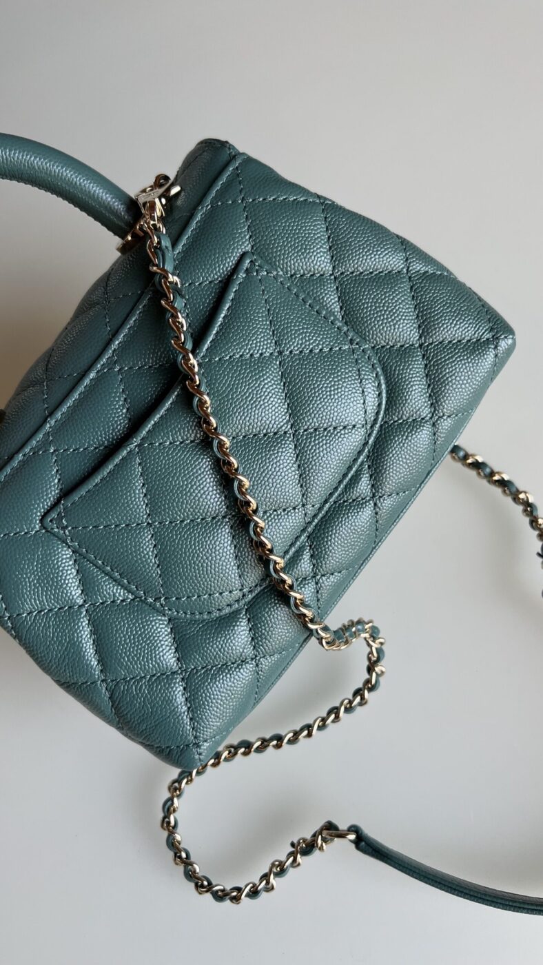 Chanel Caviar Quilted Extra Mini Coco Handle Flap Green - Image 4