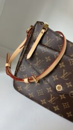 Louis Vuitton Mabillon Crossbody - Image 2