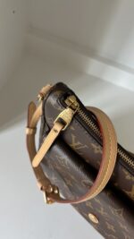 Louis Vuitton Mabillon Crossbody - Image 4