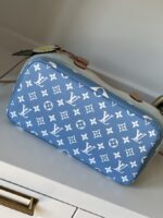 Louis Vuitton Neverfull MM By The Pool - Image 13
