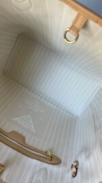 Louis Vuitton Neverfull MM By The Pool - Image 20