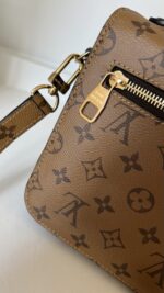 Louis Vuitton Pochette Metis Monogram Reverse - Image 8