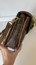 Louis Vuitton Pochette Metis Monogram Reverse - Image 11