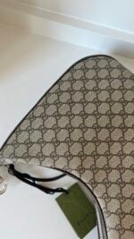 Gucci Attache Medium Shoulder/Crossbody Bag - Image 5