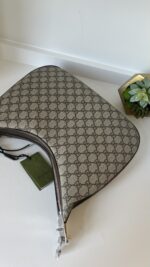 Gucci Attache Medium Shoulder/Crossbody Bag - Image 6