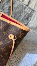Louis Vuitton Neverfull MM With Pouch Monogram Cerise - Image 11