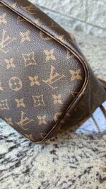 Louis Vuitton Neverfull MM With Pouch Monogram Cerise - Image 15