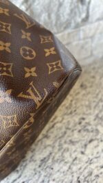 Louis Vuitton Neverfull MM With Pouch Monogram Cerise - Image 17