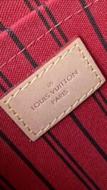 Louis Vuitton Neverfull MM With Pouch Monogram Cerise - Image 28