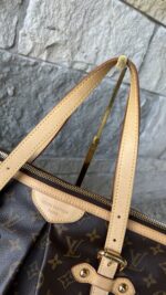 Louis Vuitton Palermo GM - Image 5
