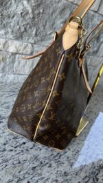 Louis Vuitton Palermo GM - Image 11