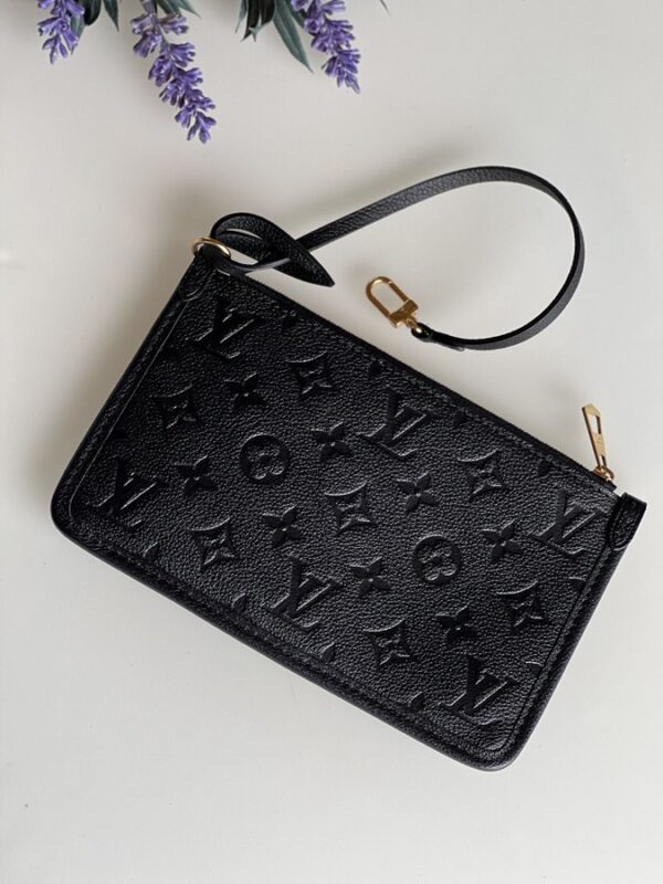 Louis Vuitton CarryAll PM Pouch Noir - Image 2