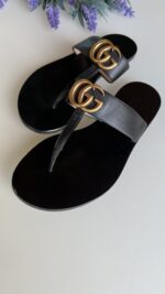 Gucci Black Leather Thong Sandals Black 36 - Image 2