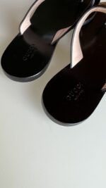 Gucci Black Leather Thong Sandals Black 36 - Image 4