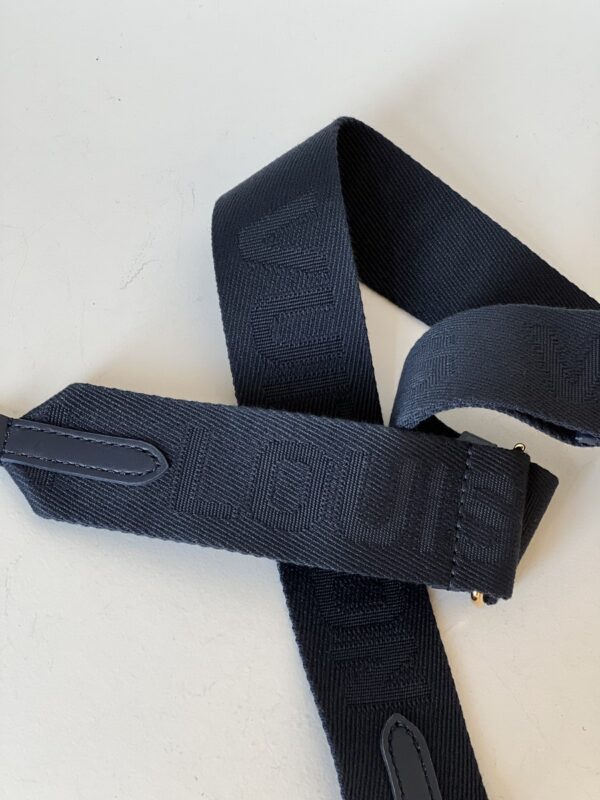 Louis Vuitton Coussin PM - Image 21