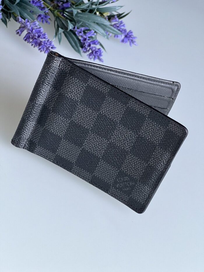 Louis Vuitton Men Pocket Wallet - Image 1