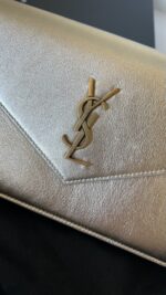 YSL Monogramme Envelope Metallic Gold Leather Shoulder Bag - Image 2