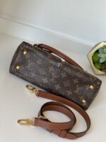 Louis Vuitton V Tote BB Monogram Black - Image 8