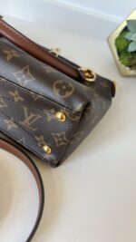 Louis Vuitton V Tote BB Monogram Black - Image 10