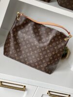 Louis Vuitton Graceful MM Monogram Beige - Image 4