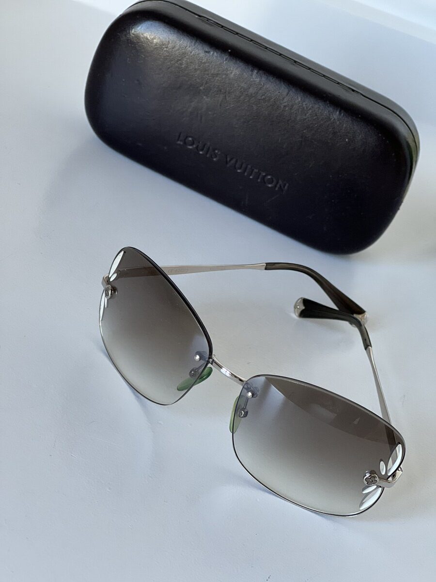 IMG_3512 Louis Vuitton Sunglasses - Image 1