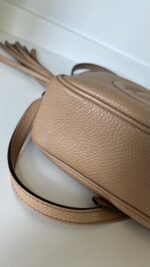 Gucci Soho Disco Camera Crossbody Beige - Image 8