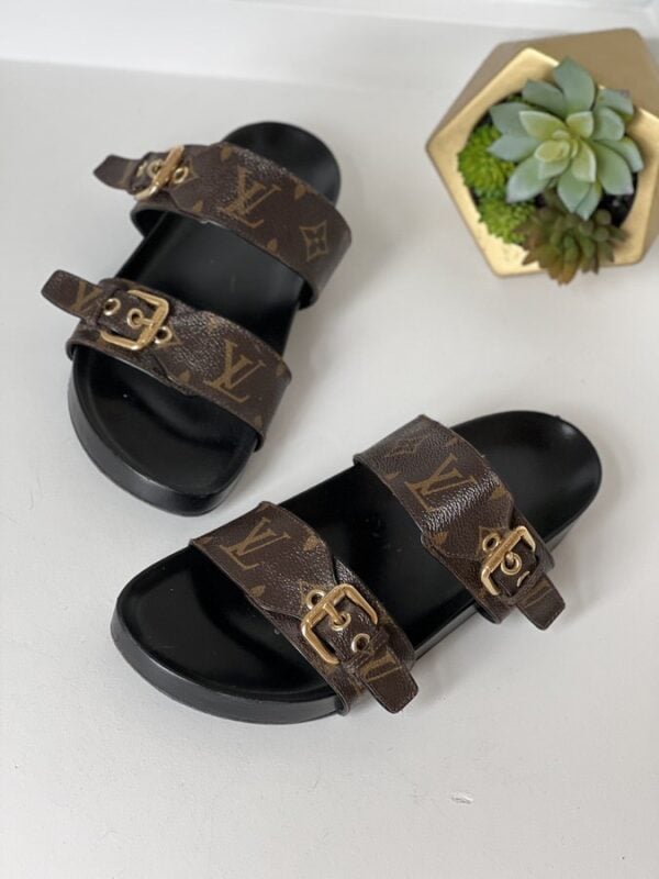 Louis Vuitton Slides 37 1/2