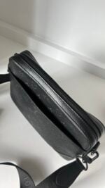 Louis Vuitton Duo Messenger Crossbody - Image 4