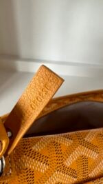 Goyard Boheme Hobo Shoulder Bag - Image 10