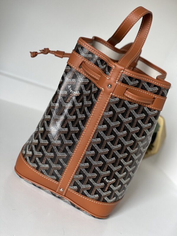 Foyard Petit Flot Bucket Shoulder Bag - Image 6