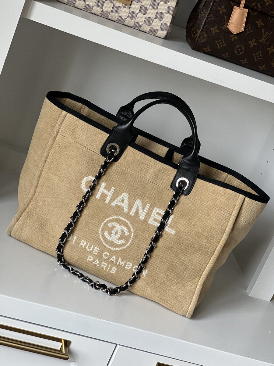 IMG_6196 Chanel Medium Deauville Beige Black - Image 1