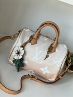 Louis Vuitton Monogram Giant By The Pool Speedy Bandouliere 25 Brume
