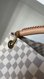 Louis Vuitton Artsy MM Damier Azur - Image 8