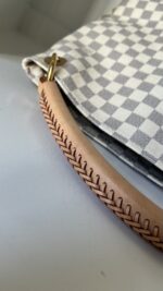 Louis Vuitton Artsy MM Damier Azur - Image 17