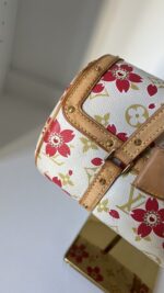 Louis Vuitton Cherry Blossom Papillon - Image 2
