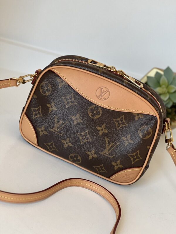 Louis Vuitton Mini Deauville Crossbody - Image 4